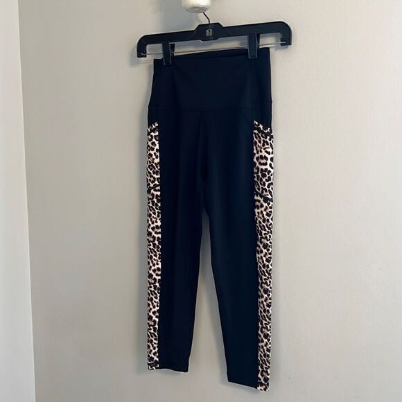 Zyia Active Brilliant Leopard Leggings Black Pocket High-Rise Women’s 4 - Picture 7 of 8